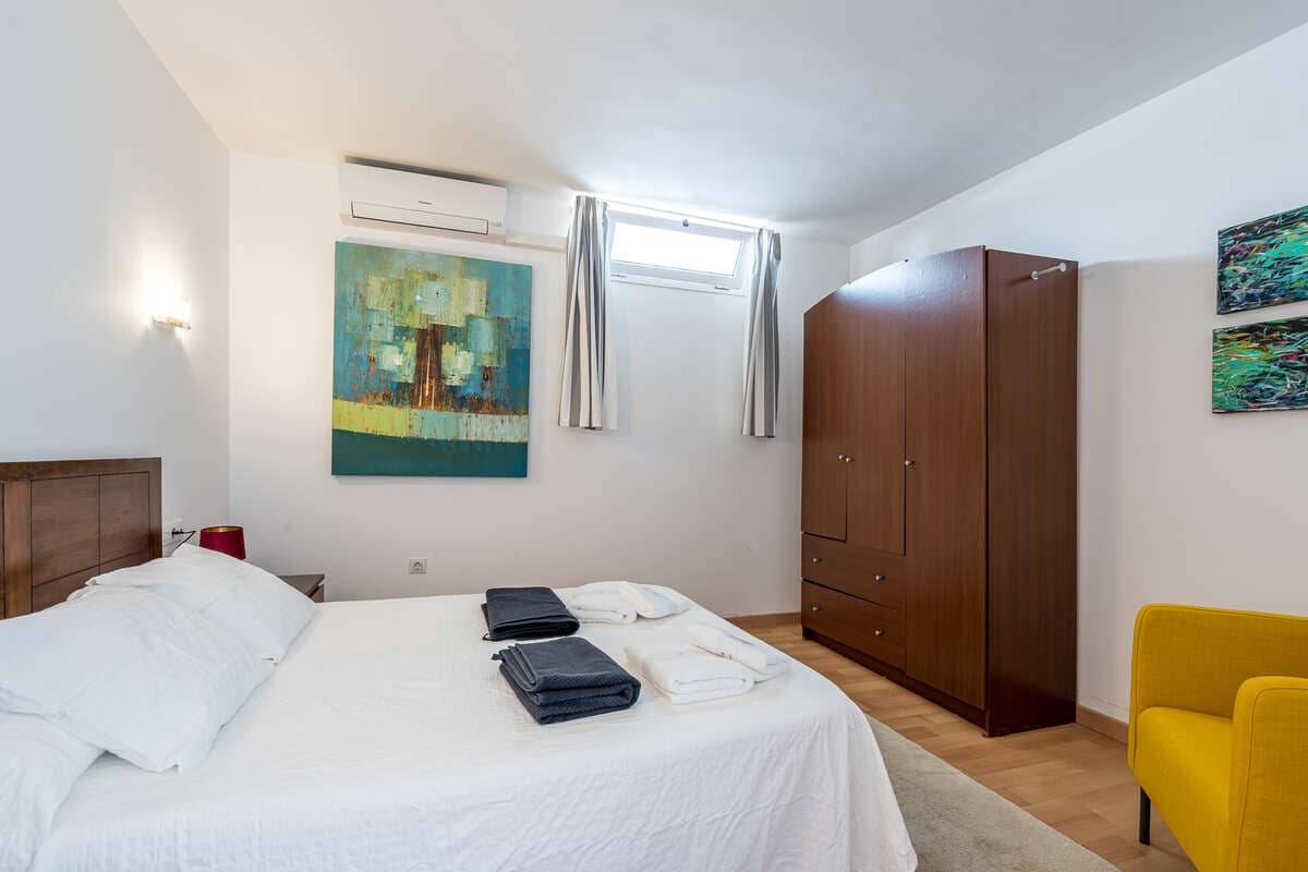 5 soveværelse Villa til salg i Montana Roja med swimmingpool garage - € 990.000 (Ref: 8616024)