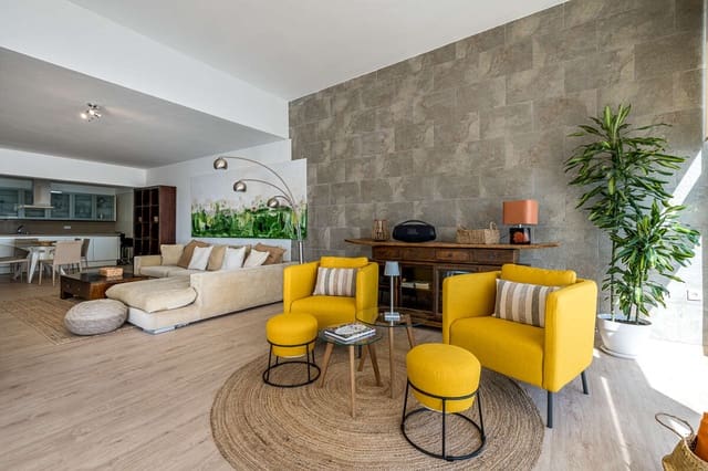 5 soverom Villa til salgs i Montaña Roja, Yaiza med svømmebasseng garasje - € 990 000 (Ref: 8616024)