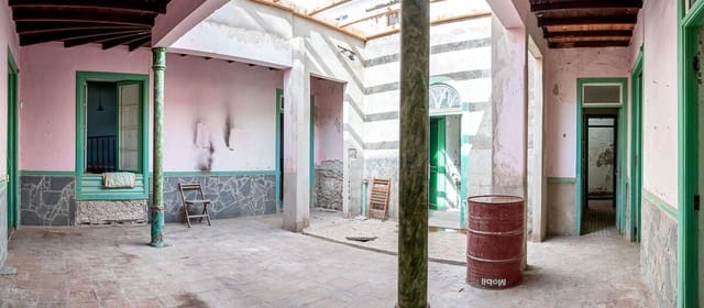 6 slaapkamer Finca/Landhuis te koop in Arrecife - € 355.000 (Ref: 8704367)