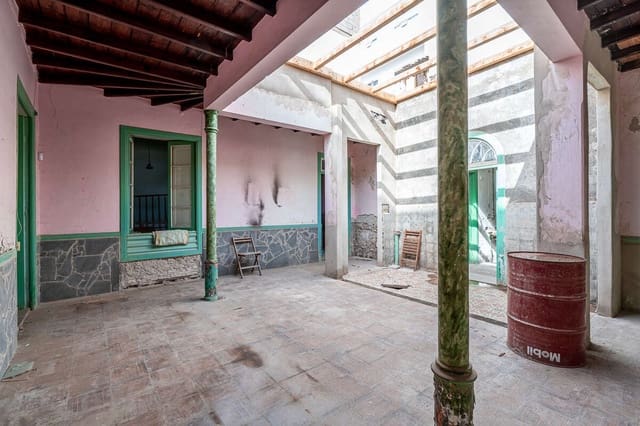 6 slaapkamer Finca/Landhuis te koop in Arrecife - € 355.000 (Ref: 8704367)