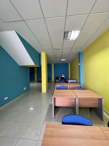 Kaupallinen vuokrattavana paikassa Arrecife - 850 € (Ref: 8791662)