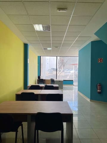 Kaupallinen vuokrattavana paikassa Arrecife - 850 € (Ref: 8791662)