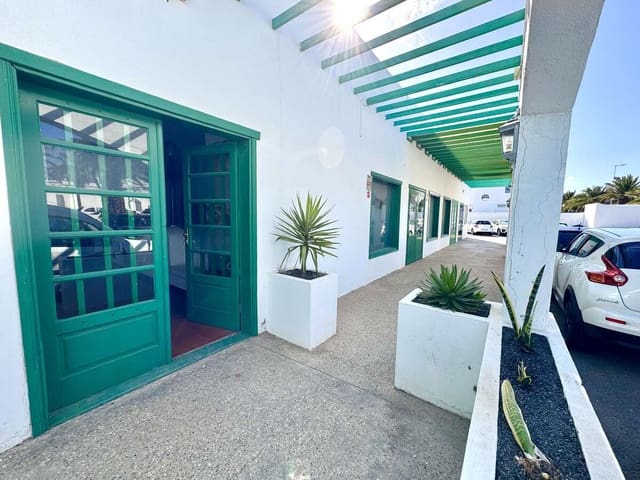Komercyjne do wynajęcia w Costa Teguise, Teguise - 1 500 € (Ref: 8812021)