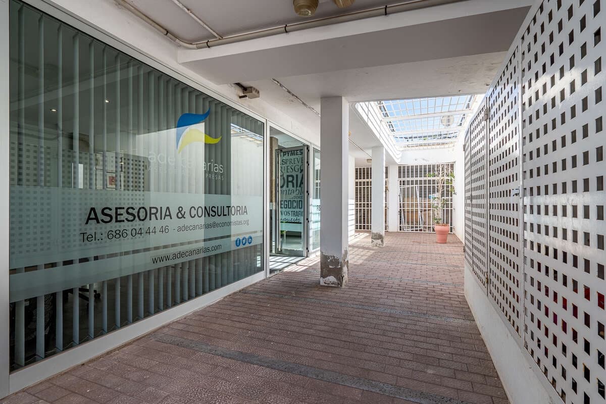 Erhverv til salg i Arrecife - € 84.000 (Ref: 8830613)