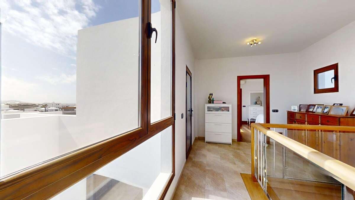 4 soveværelse Villa til salg i Las Brenas med swimmingpool garage - € 1.472.500 (Ref: 8836100)