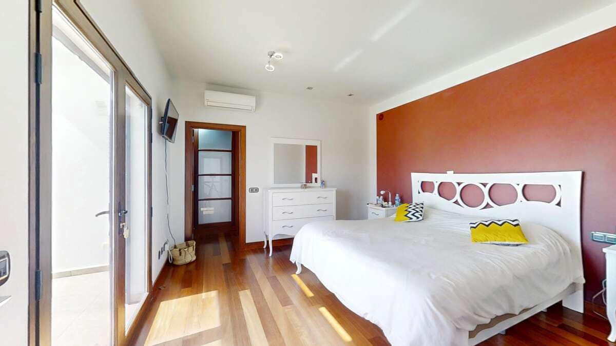 4 soveværelse Villa til salg i Las Brenas med swimmingpool garage - € 1.472.500 (Ref: 8836100)