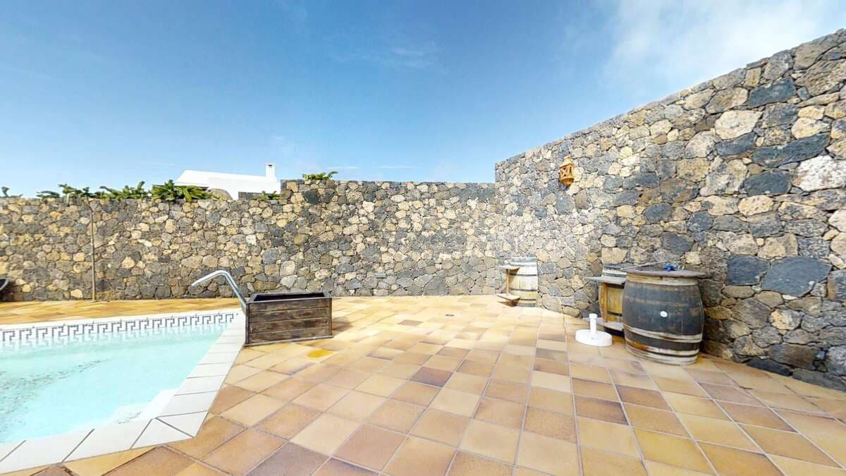 4 soveværelse Villa til salg i Las Brenas med swimmingpool garage - € 1.472.500 (Ref: 8836100)