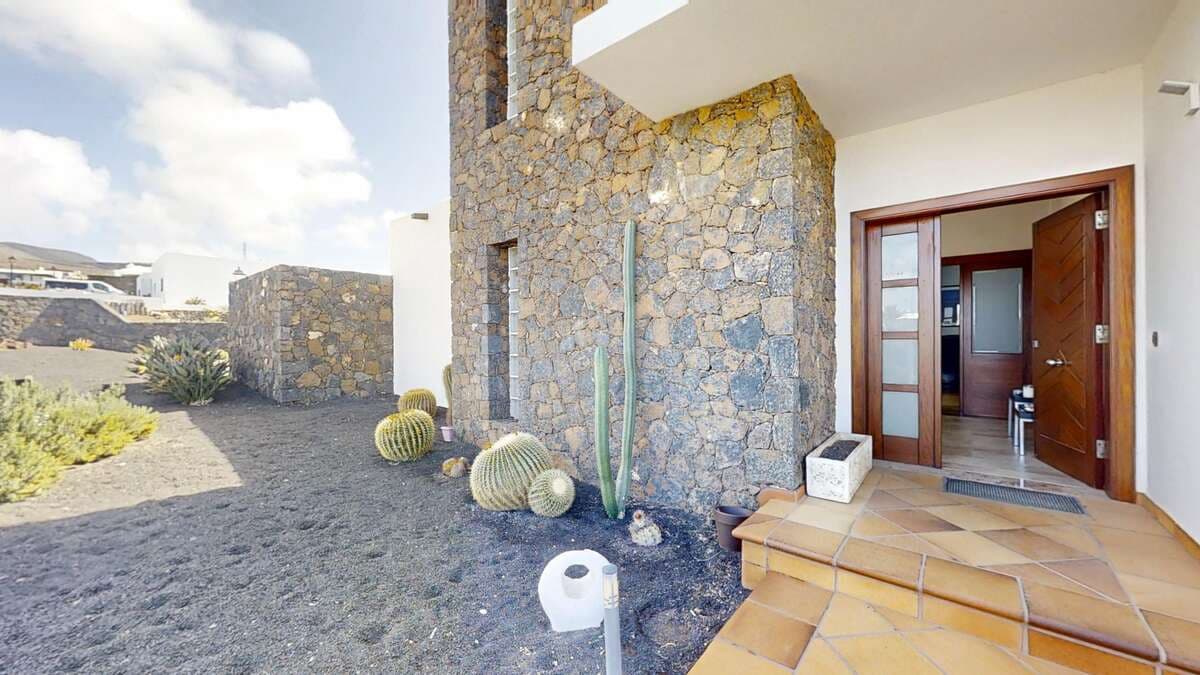 4 soveværelse Villa til salg i Las Brenas med swimmingpool garage - € 1.472.500 (Ref: 8836100)