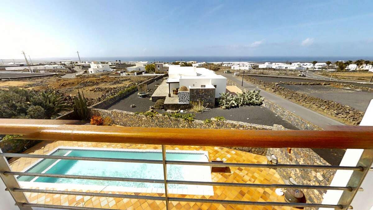 4 soveværelse Villa til salg i Las Brenas med swimmingpool garage - € 1.472.500 (Ref: 8836100)