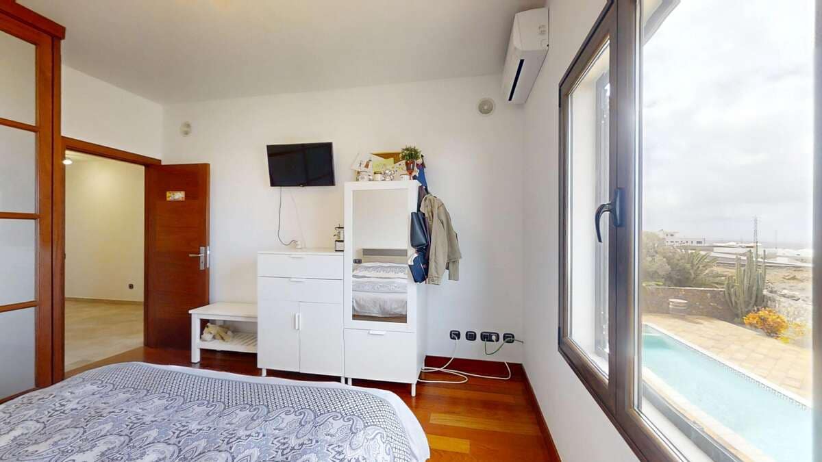 4 quarto Moradia para venda em Las Brenas com piscina garagem - 1 472 500 € (Ref: 8836100)