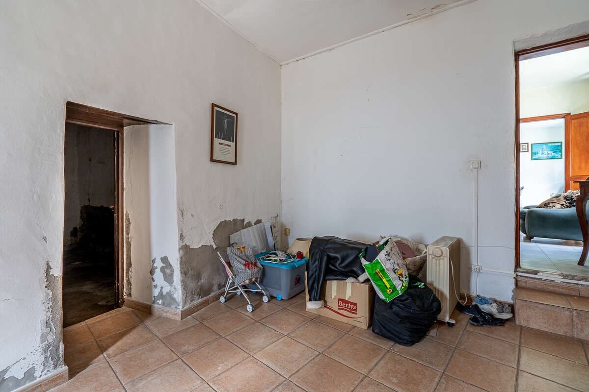 6 soveværelse Finca/Landehus til salg i Teguise med garage - € 305.000 (Ref: 8860246)