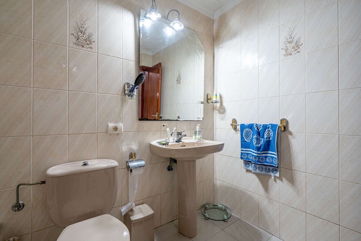 6 soveværelse Finca/Landehus til salg i Teguise med garage - € 305.000 (Ref: 8860246)