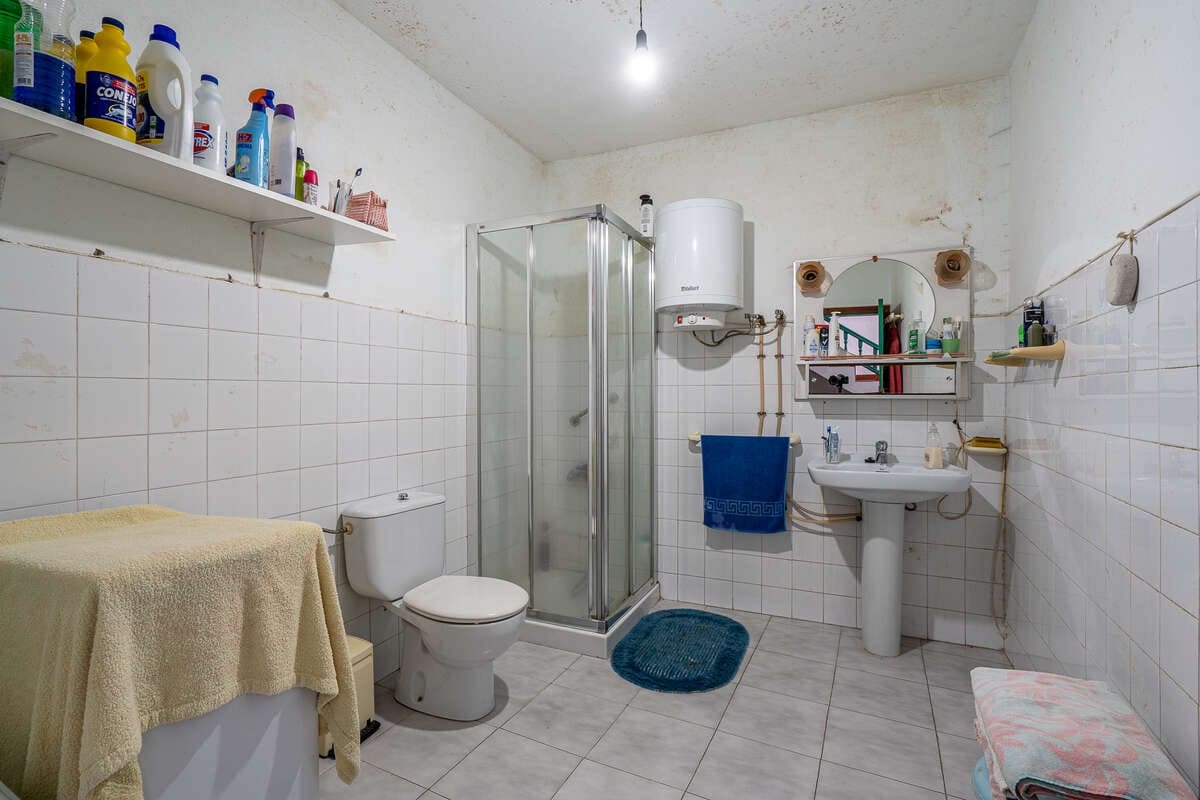 6 soveværelse Finca/Landehus til salg i Teguise med garage - € 305.000 (Ref: 8860246)