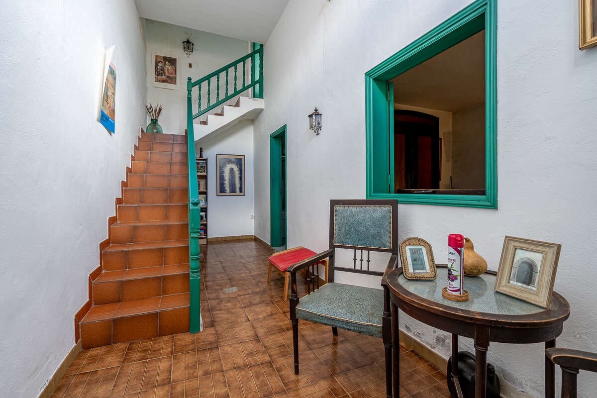 6 soveværelse Finca/Landehus til salg i Teguise med garage - € 305.000 (Ref: 8860246)