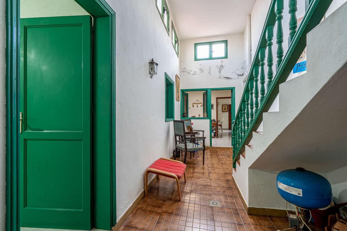 6 soveværelse Finca/Landehus til salg i Teguise med garage - € 305.000 (Ref: 8860246)