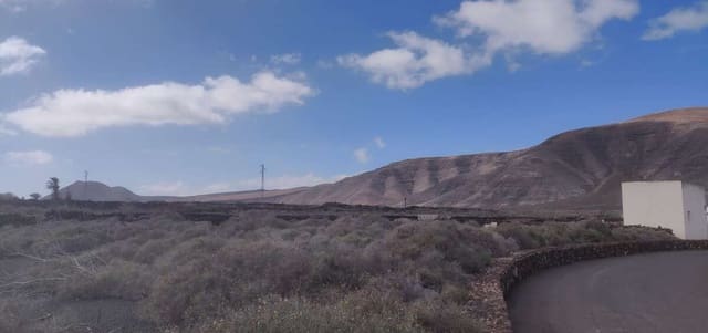 Tontti myytävänä paikassa Mala, Haría - 142 500 € (Ref: 8873894)