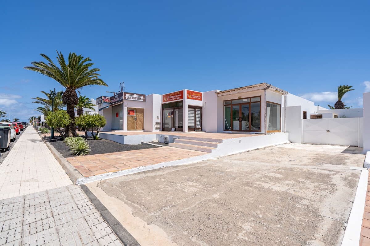 Komercyjne do wynajęcia w Costa Teguise - 4 000 € (Ref: 9002650)