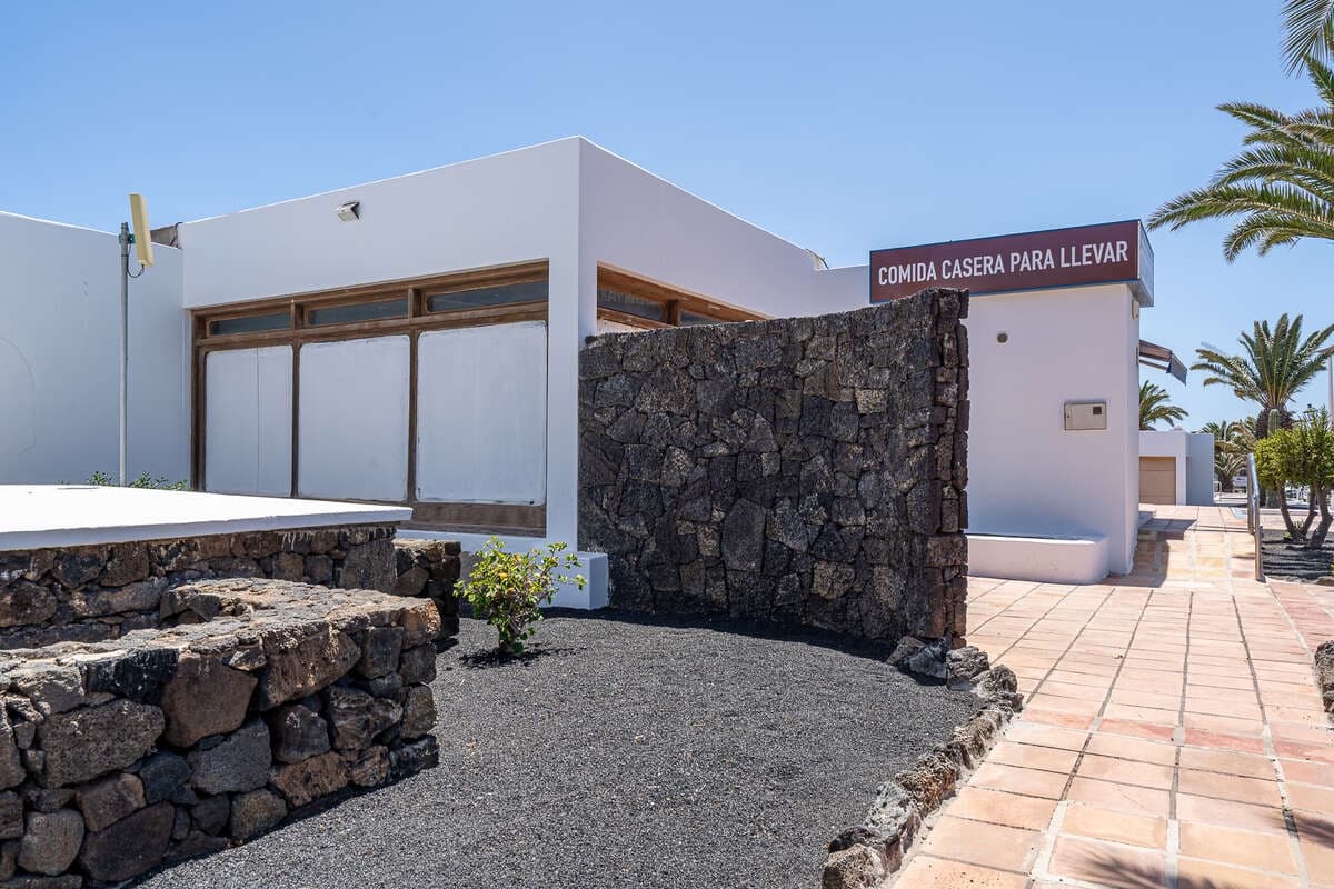 Komercyjne do wynajęcia w Costa Teguise - 4 000 € (Ref: 9002650)