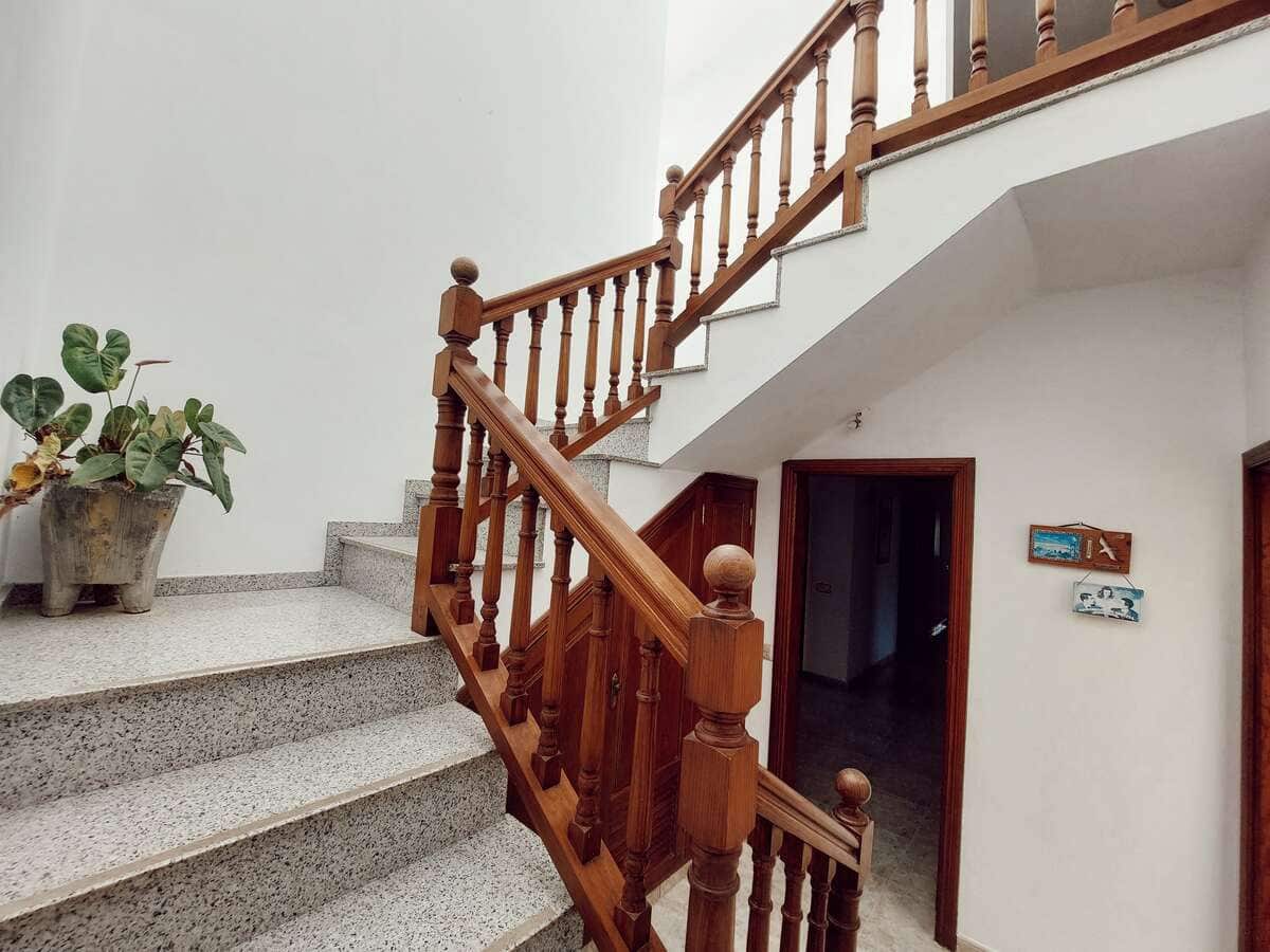 5 quarto Moradia para venda em Tahiche com piscina garagem - 575 000 € (Ref: 9057218)