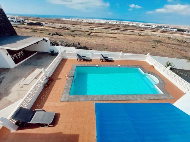 5 soverom Villa til salgs i Tahiche, Teguise med svømmebasseng garasje - € 575 000 (Ref: 9057218)
