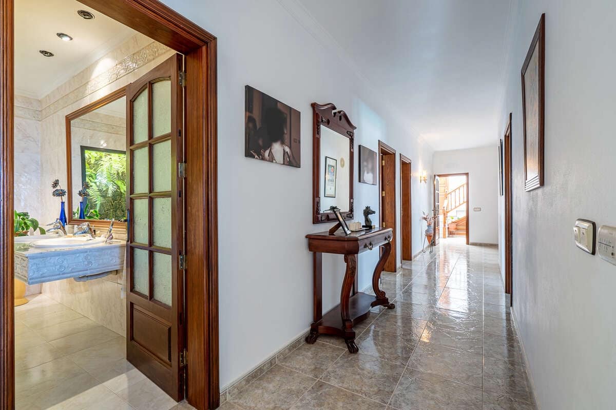 5 quarto Moradia para venda em Tahiche com piscina garagem - 575 000 € (Ref: 9057218)