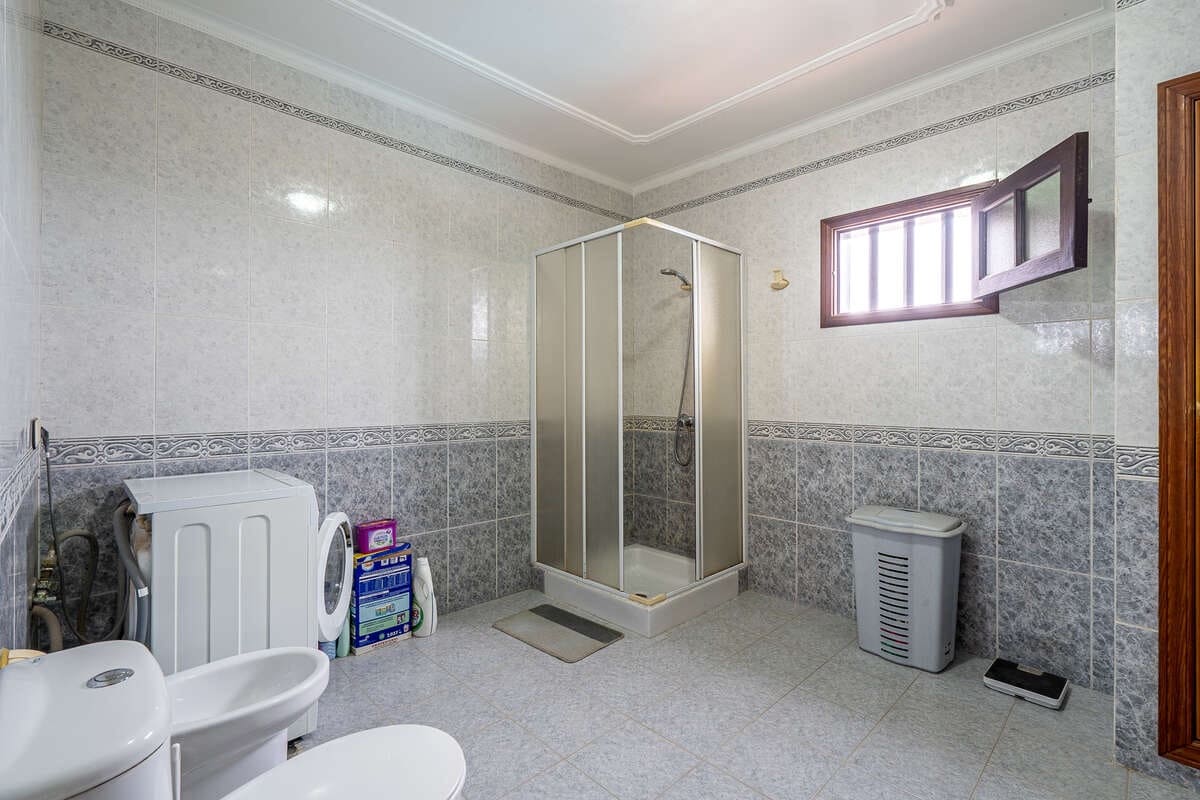 5 quarto Moradia para venda em Tahiche com piscina garagem - 575 000 € (Ref: 9057218)