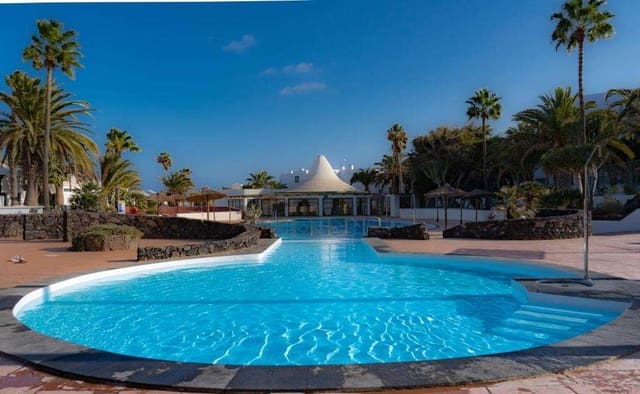 4 Zimmer Bungalow zu verkaufen in Costa Teguise, Teguise mit Pool Garage - 412.000 € (Ref: 9111776)