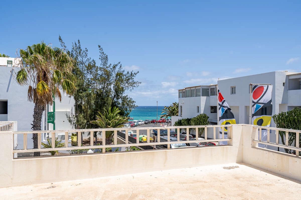Comercial para venda em Costa Teguise - 275 000 € (Ref: 9187966)