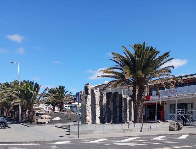 Kommersiell till salu i Costa Teguise, Teguise - 275 000 € (Ref: 9187966)