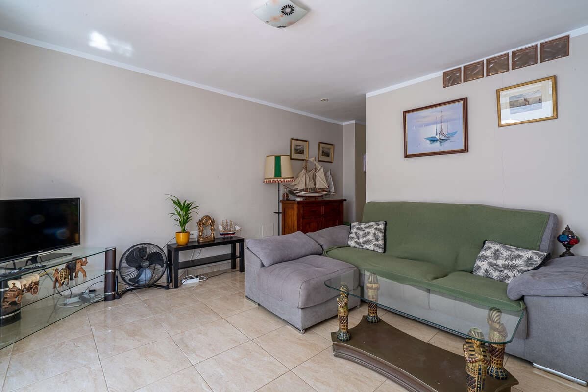 1 soveværelse Lejlighed til salg i Puerto del Carmen med swimmingpool - € 220.000 (Ref: 9206173)