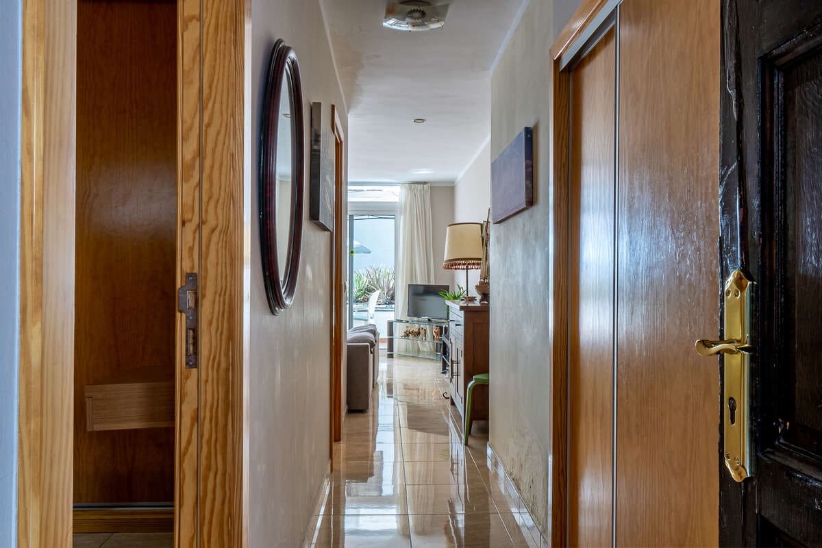 1 soveværelse Lejlighed til salg i Puerto del Carmen med swimmingpool - € 220.000 (Ref: 9206173)