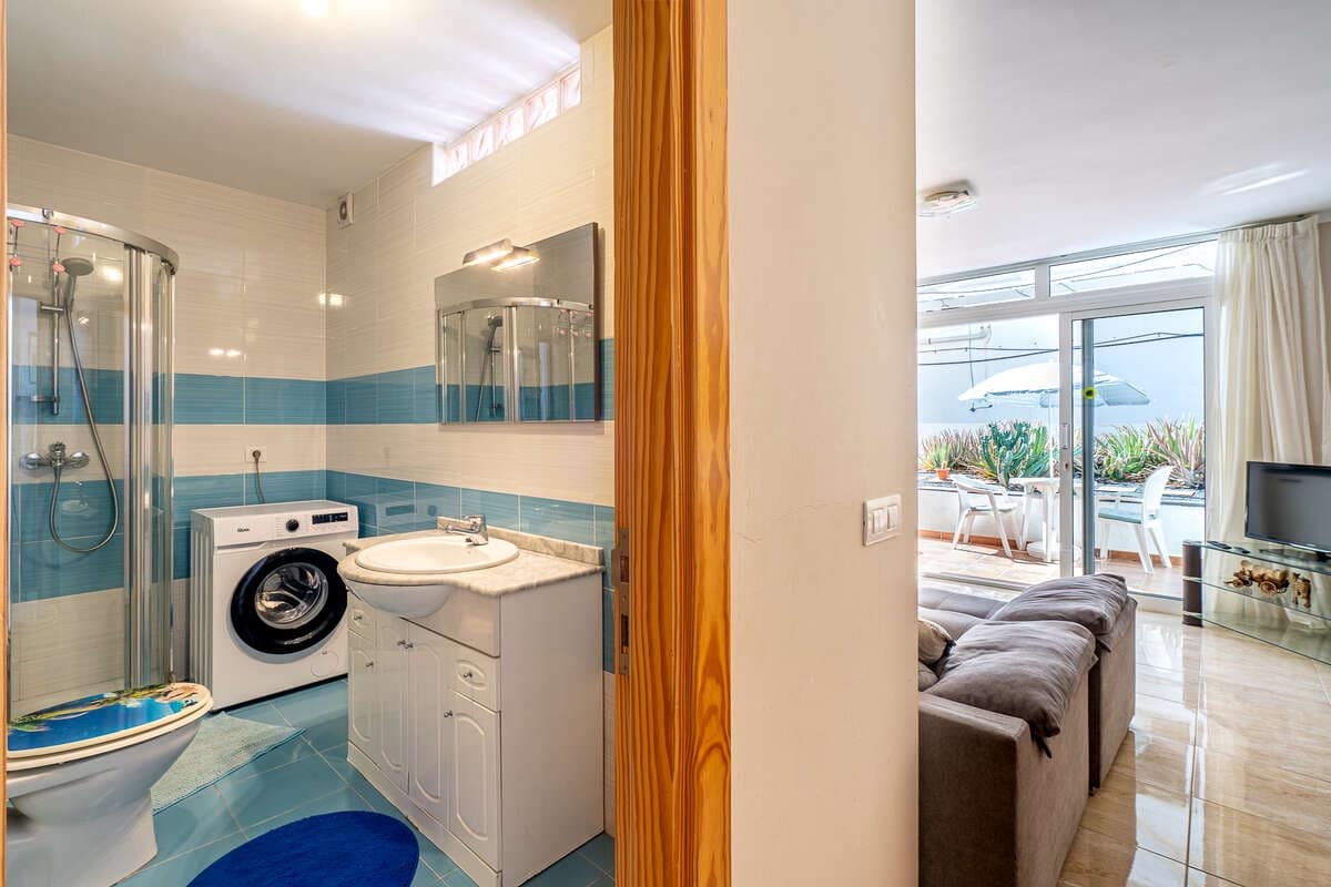 1 soveværelse Lejlighed til salg i Puerto del Carmen med swimmingpool - € 220.000 (Ref: 9206173)