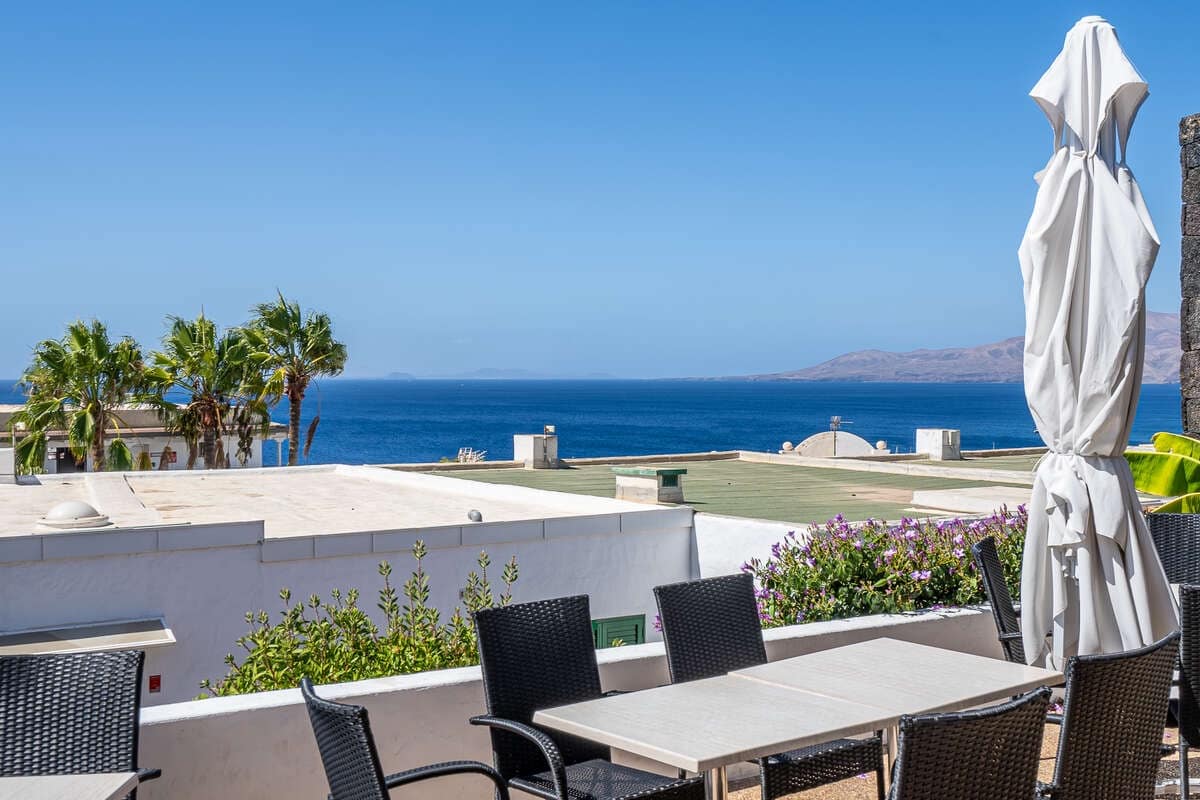 1 soveværelse Lejlighed til salg i Puerto del Carmen med swimmingpool - € 220.000 (Ref: 9206173)