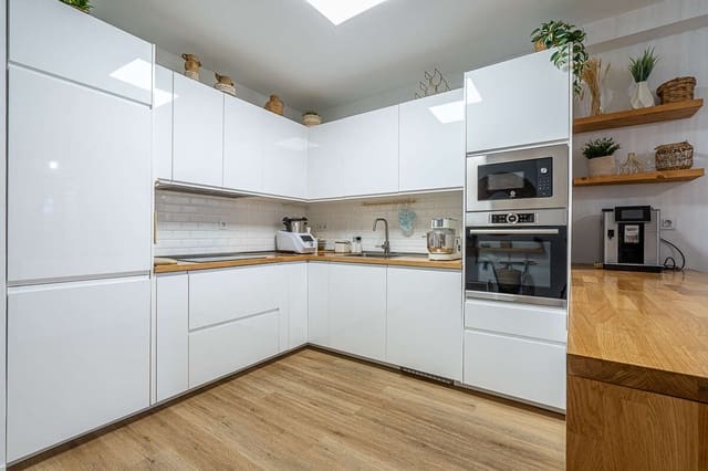 3 quarto Moradia Geminada para venda em Playa Honda, San Bartolomé - 360 000 € (Ref: 9251732)