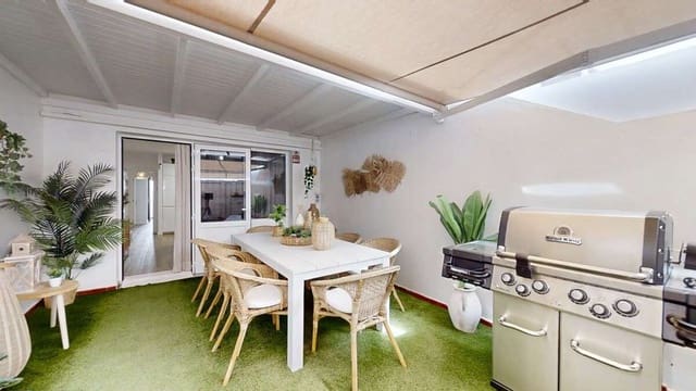 3 quarto Moradia Geminada para venda em Playa Honda, San Bartolomé - 360 000 € (Ref: 9251732)