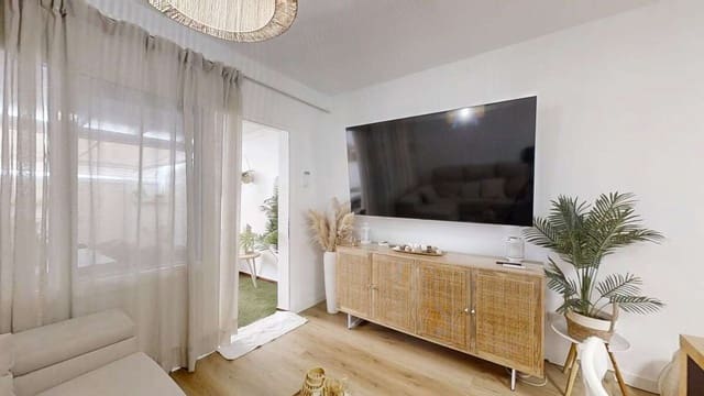 3 quarto Moradia Geminada para venda em Playa Honda, San Bartolomé - 360 000 € (Ref: 9251732)