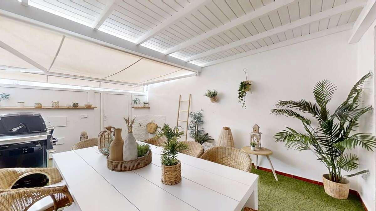 3 soveværelse Semi-Rækkehus til salg i Playa Honda - € 360.000 (Ref: 9251732)