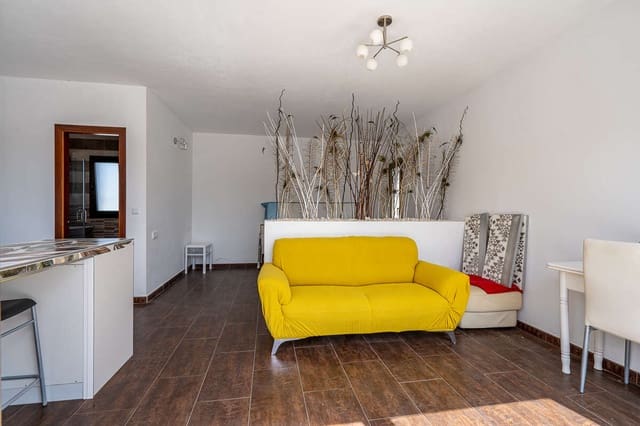 4 soveværelse Villa til salg i Yaiza med swimmingpool garage - € 650.000 (Ref: 9251733)