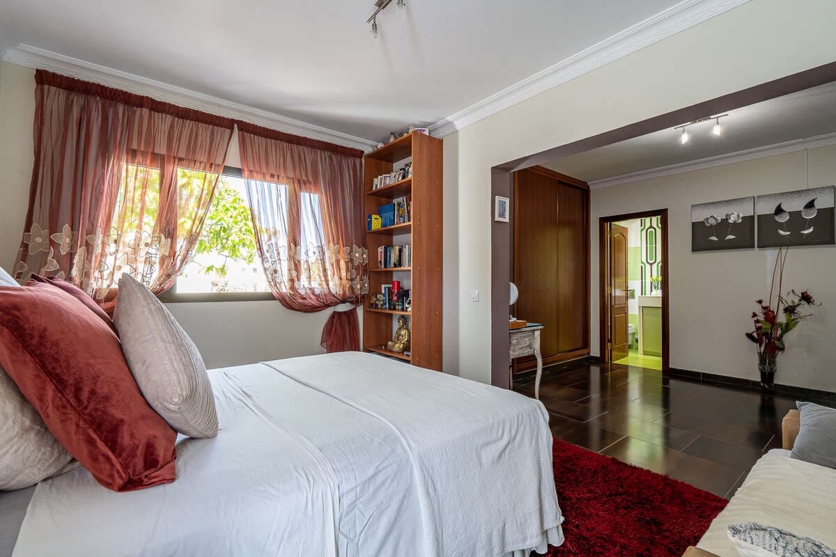 4 soveværelse Villa til salg i Yaiza med swimmingpool garage - € 650.000 (Ref: 9251733)