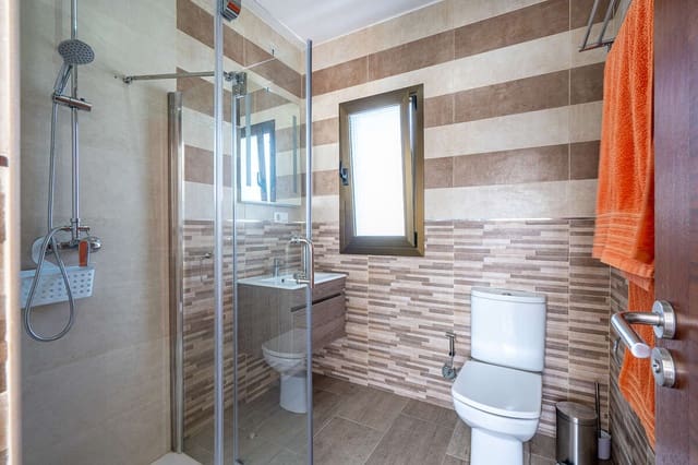 4 soveværelse Villa til salg i Yaiza med swimmingpool garage - € 650.000 (Ref: 9251733)