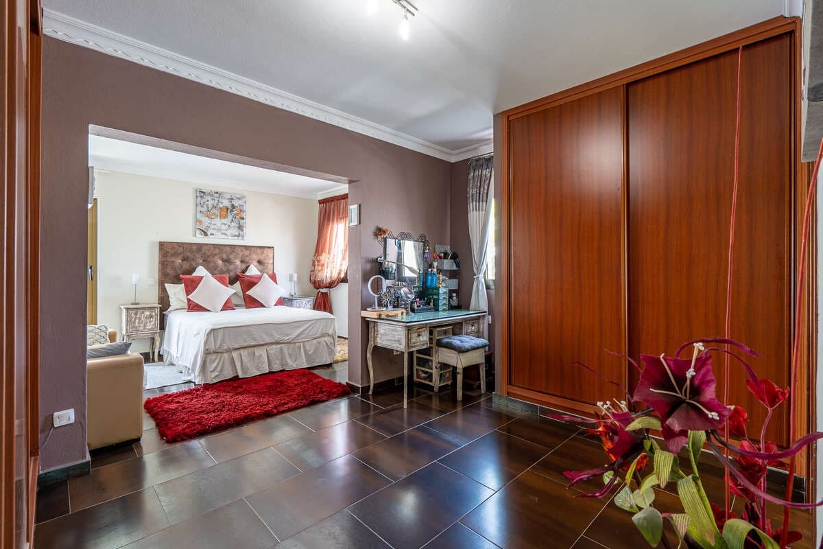 4 soveværelse Villa til salg i Yaiza med swimmingpool garage - € 650.000 (Ref: 9251733)