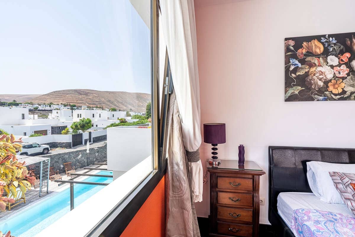 4 soveværelse Villa til salg i Yaiza med swimmingpool garage - € 650.000 (Ref: 9251733)