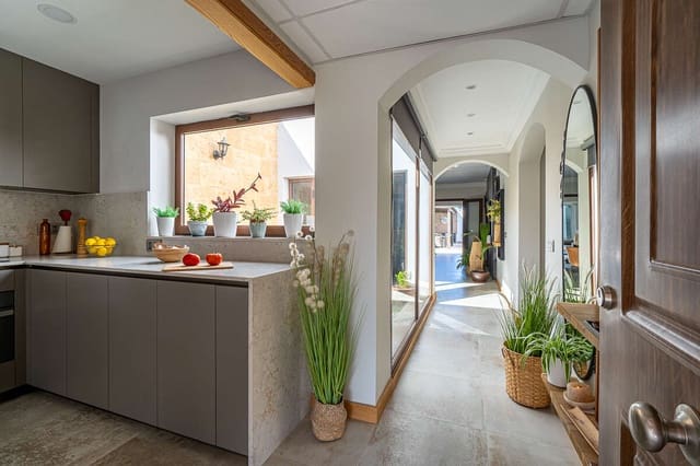 3 chambre Villa/Maison à vendre à Playa Blanca, Yaiza avec piscine garage - 715 000 € (Ref: 9284065)