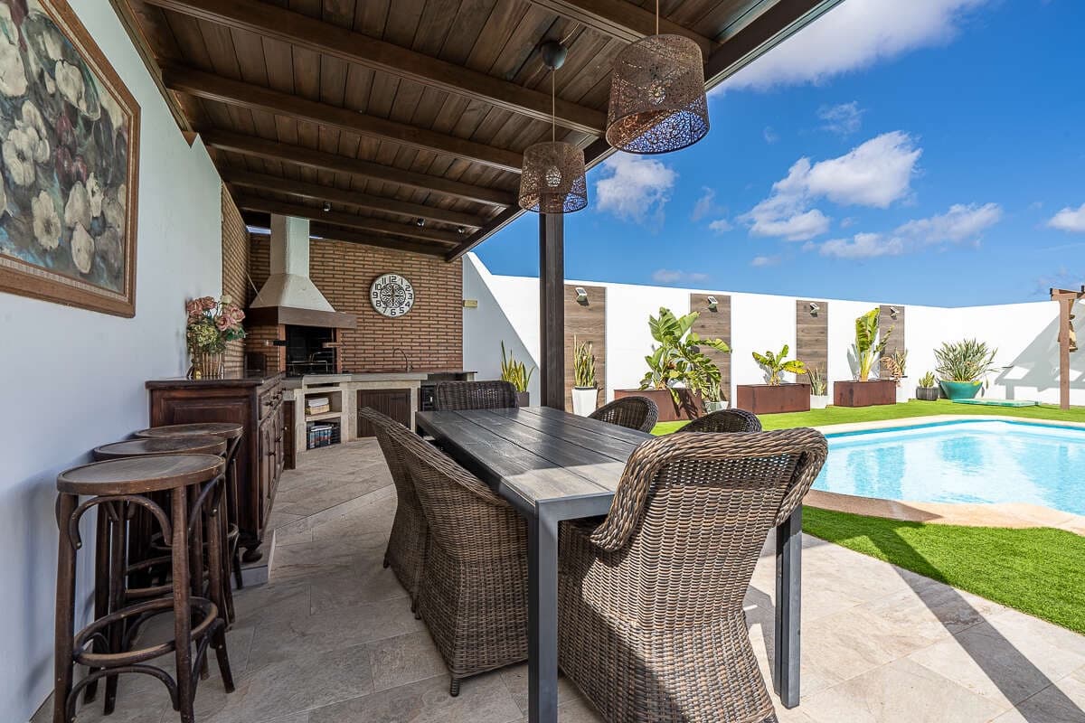 3 sovrum Villa till salu i Playa Blanca med pool garage - 715 000 € (Ref: 9284065)