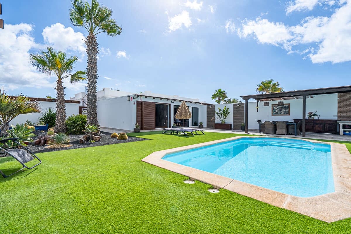 3 sovrum Villa till salu i Playa Blanca med pool garage - 715 000 € (Ref: 9284065)