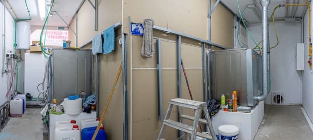 Comercial para venda em Puerto del Carmen, Tías - 70 000 € (Ref: 9312211)