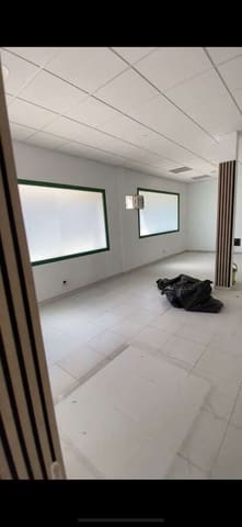 Local Comercial en Playa Blanca, Yaiza en alquiler - 1.500 € (Ref: 9329984)