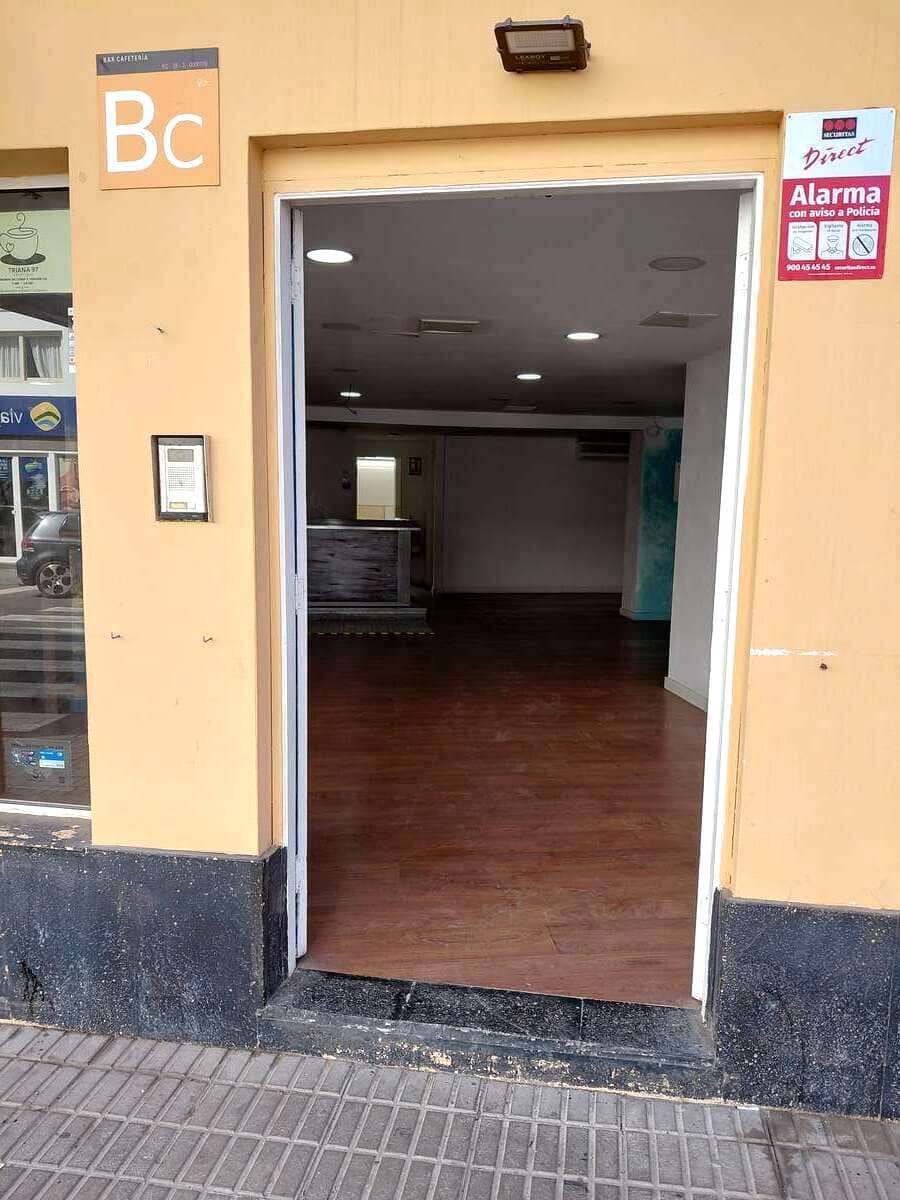 Local Comercial en Arrecife en alquiler - 1.500 € (Ref: 9366827)