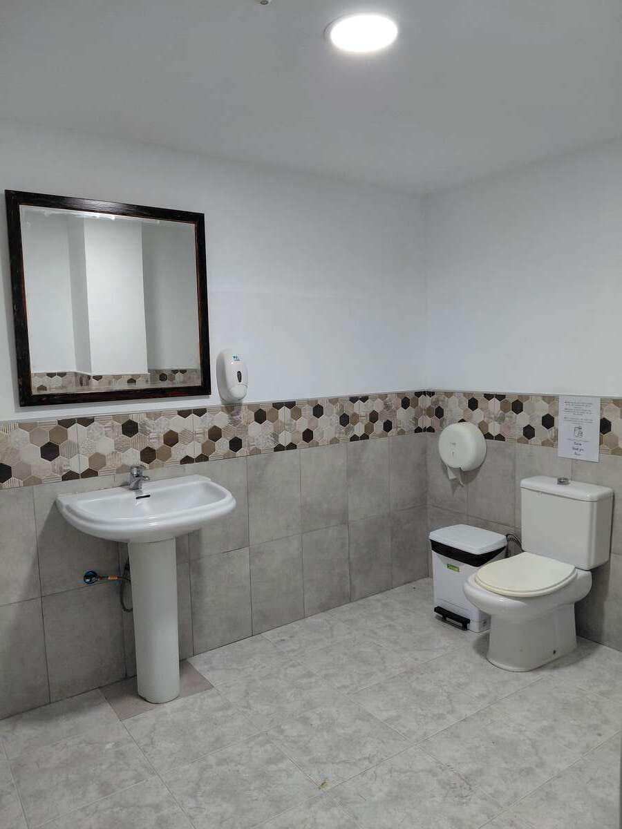 Local Comercial en Arrecife en alquiler - 1.500 € (Ref: 9366827)