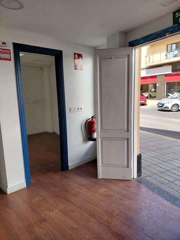 Kaupallinen vuokrattavana paikassa Arrecife - 1 500 € (Ref: 9366827)